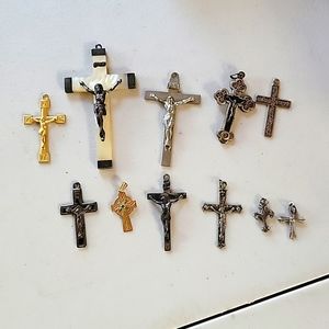 Crucifix Crosses Pendants & Charms Lot